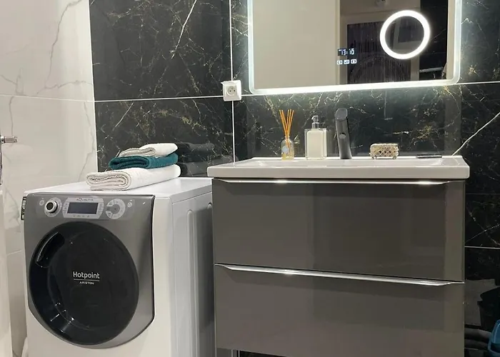 Le Marbre Design 60m2, 2 Stars, Free Parking * アンヌマス